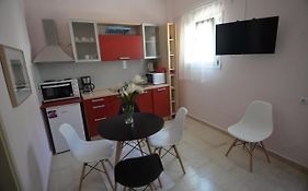 Flora Maisonette 2